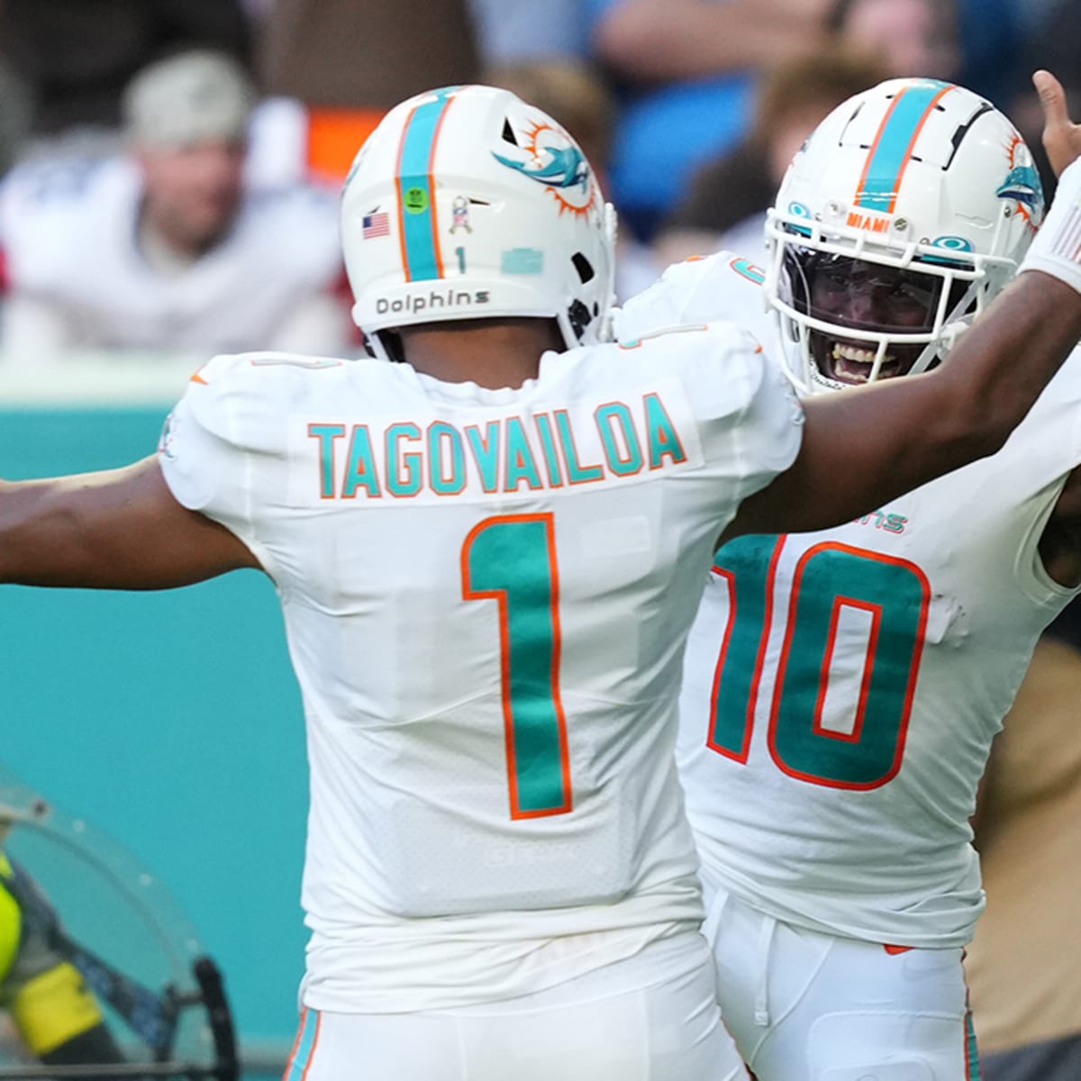 Tua Tagovailoa and Tyreek Hill star in Dolphins' win over Chargers