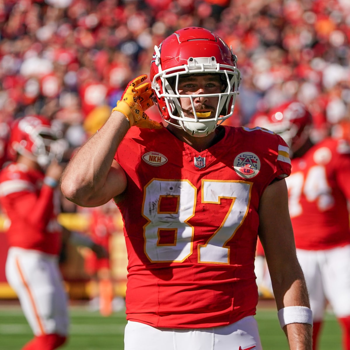 Chiefs vs. Bears: Travis Kelce jersey sales spike after Taylor