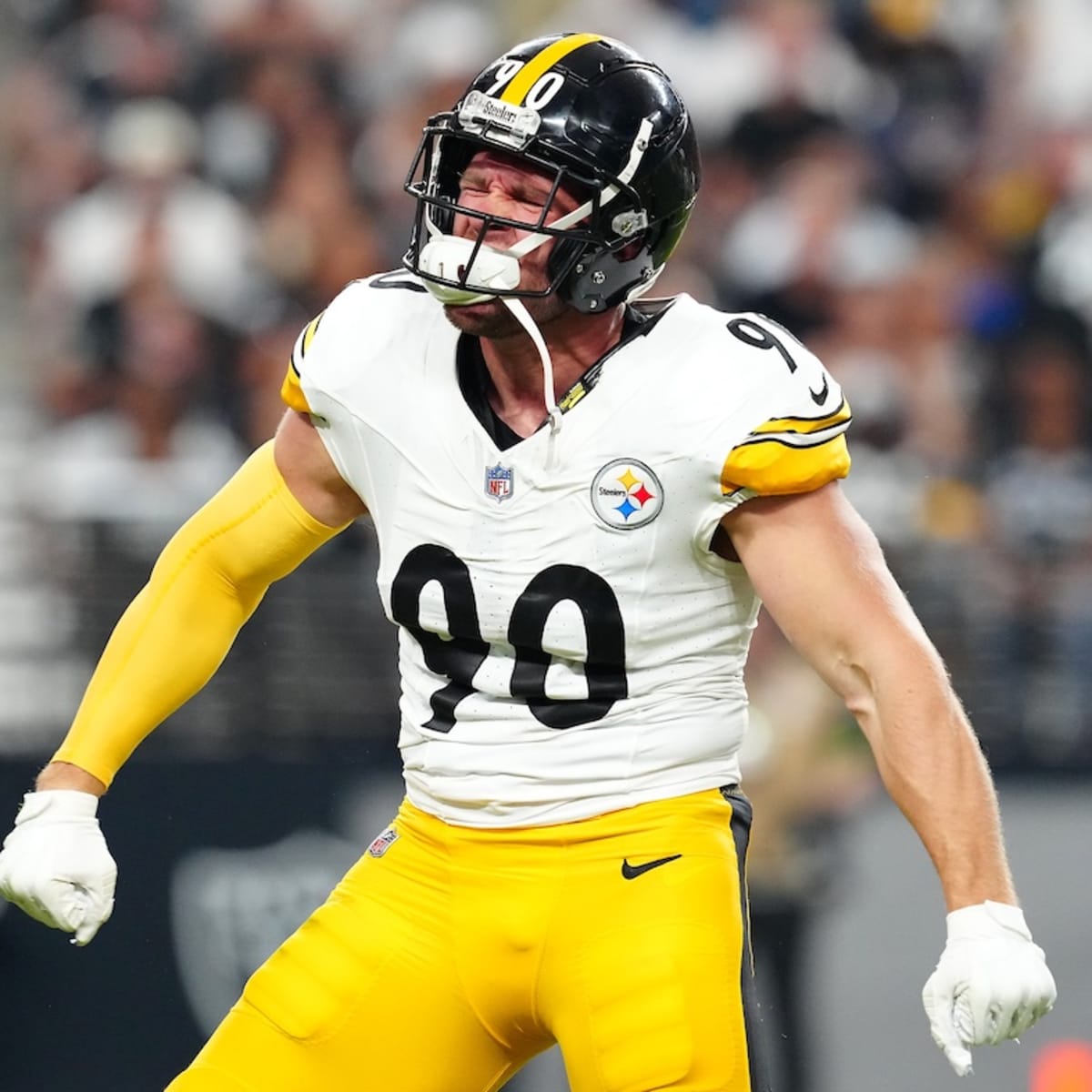 Steelers T.J. Watt Disrespected In NFL.com 2022 Preseason Award