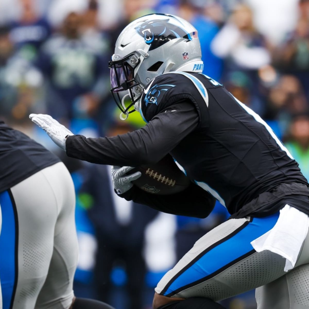 Panthers fall to Seattle, off to 0-3 start