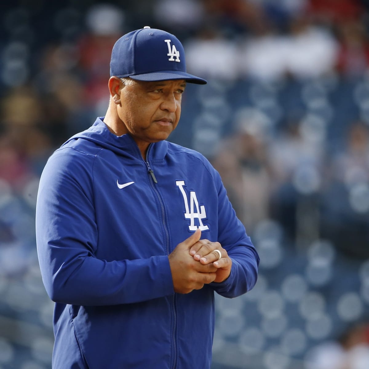 Dave Roberts finishes 2nd in National League Manager of the Year voting -  True Blue LA