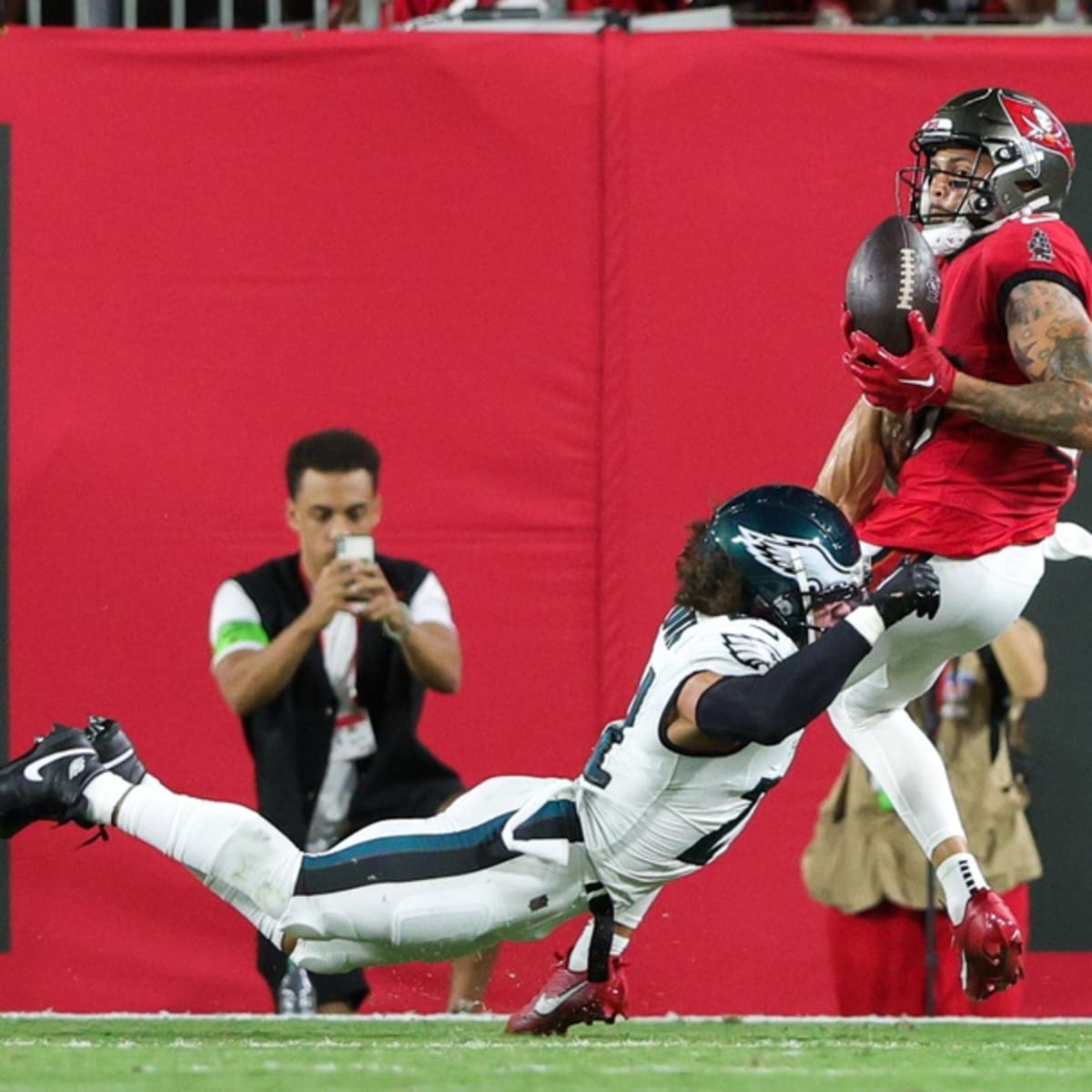 Philadelphia Eagles vs. Tampa Bay Buccaneers Winner Determined by Mike  Evans' Play? - Sports Illustrated Philadelphia Eagles News, Analysis and  More