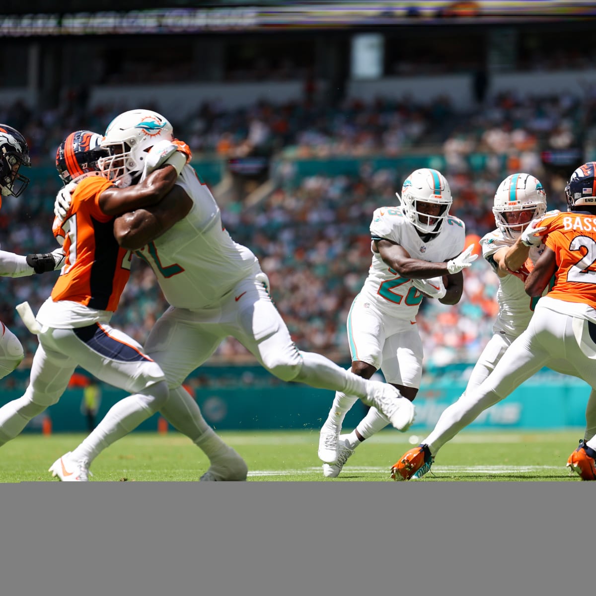 Soldier Field is an absolute disaster today for Bears-49ers