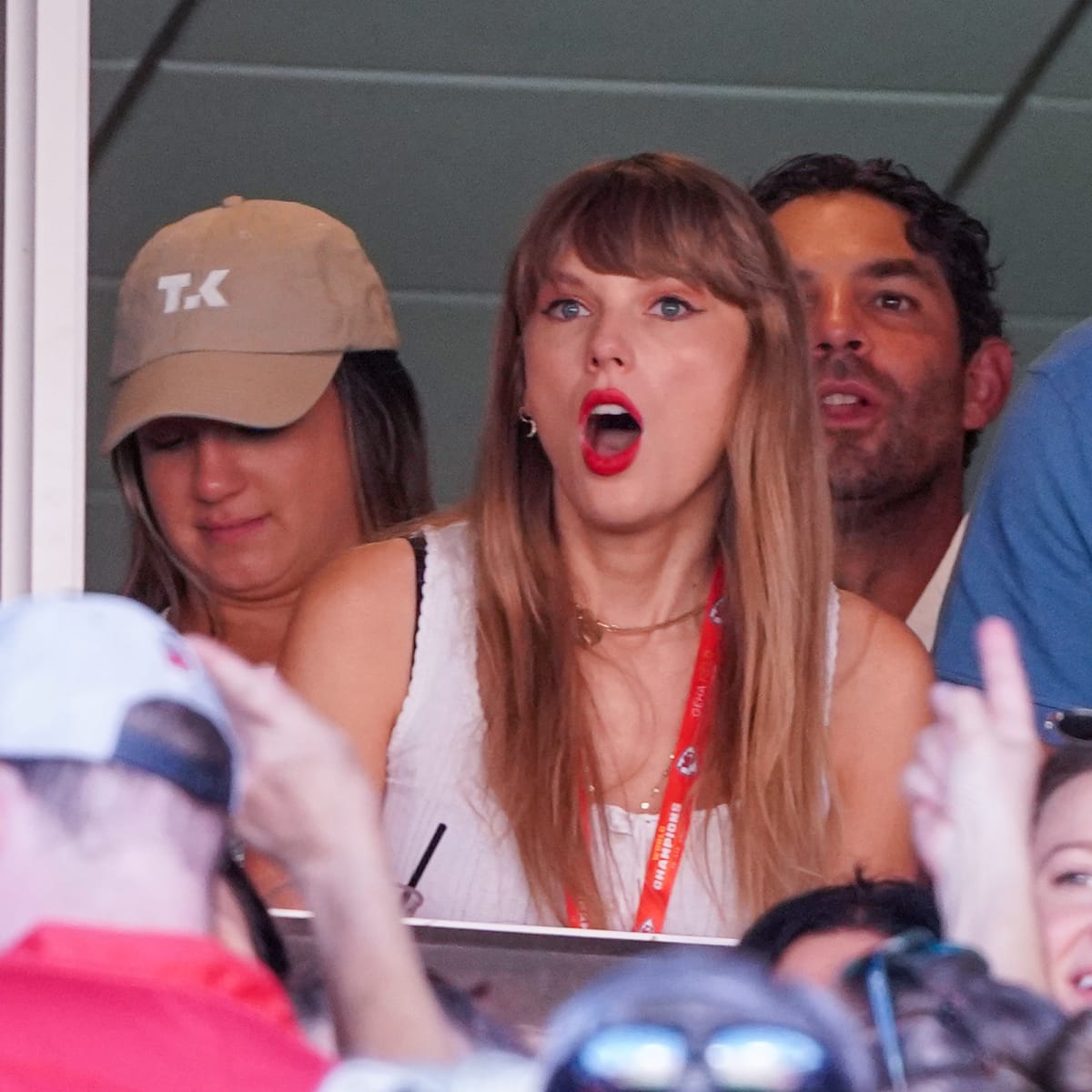 How to get tickets to see Chiefs-Jets and Taylor Swift at MetLife