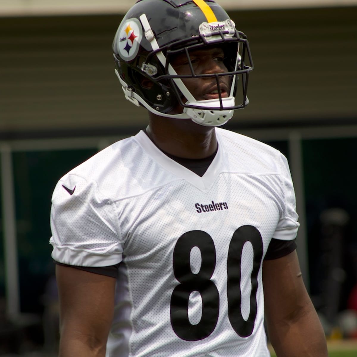 Steelers Injury Updates: Freiermuth Doubtful; Harvin, Daniels