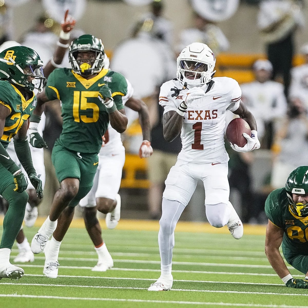 Big 12 Football Game of the Week: #24 Kansas @ #3 Texas - Sports  Illustrated TCU Killer Frogs News, Analysis and More