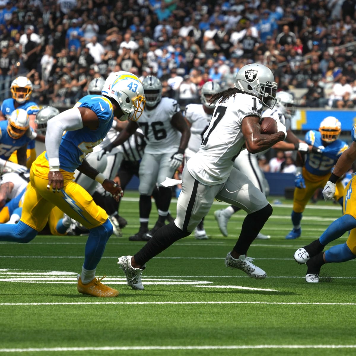 Raiders News: Receiver Jakobi Meyers takes big hit late in the fourth -  Silver And Black Pride