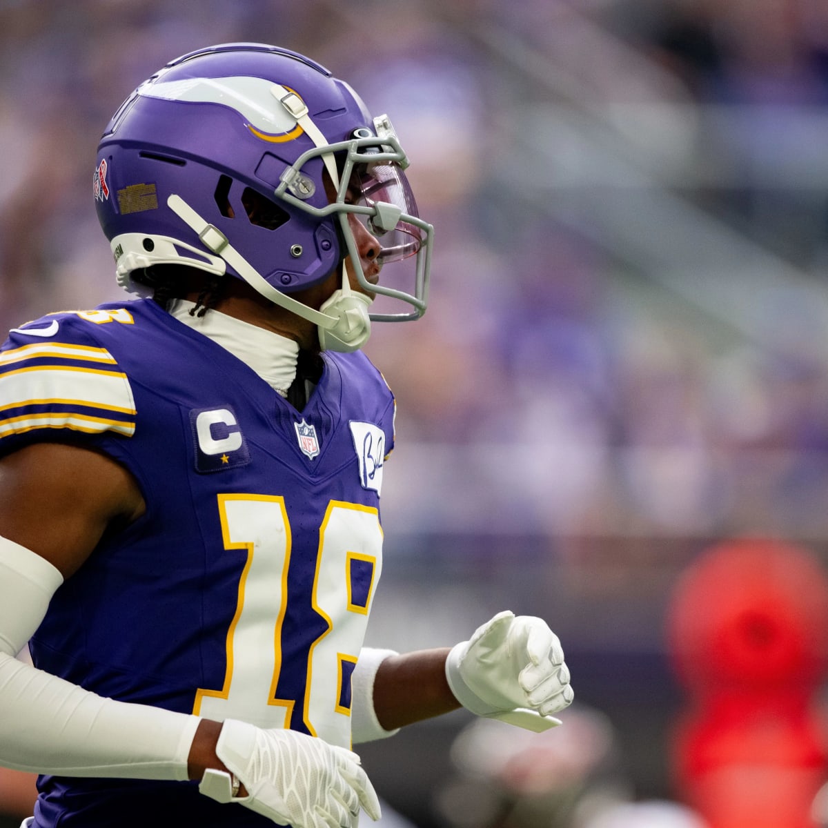 Confident Vikings thriving behind letting-it-loose Cousins - CBS