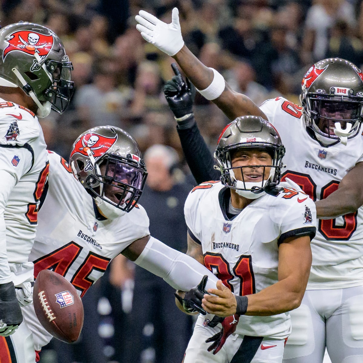 Buccaneers Take NFC South Division Lead with 26-9 Win Over Saints - Tampa  Bay Buccaneers, BucsGameday