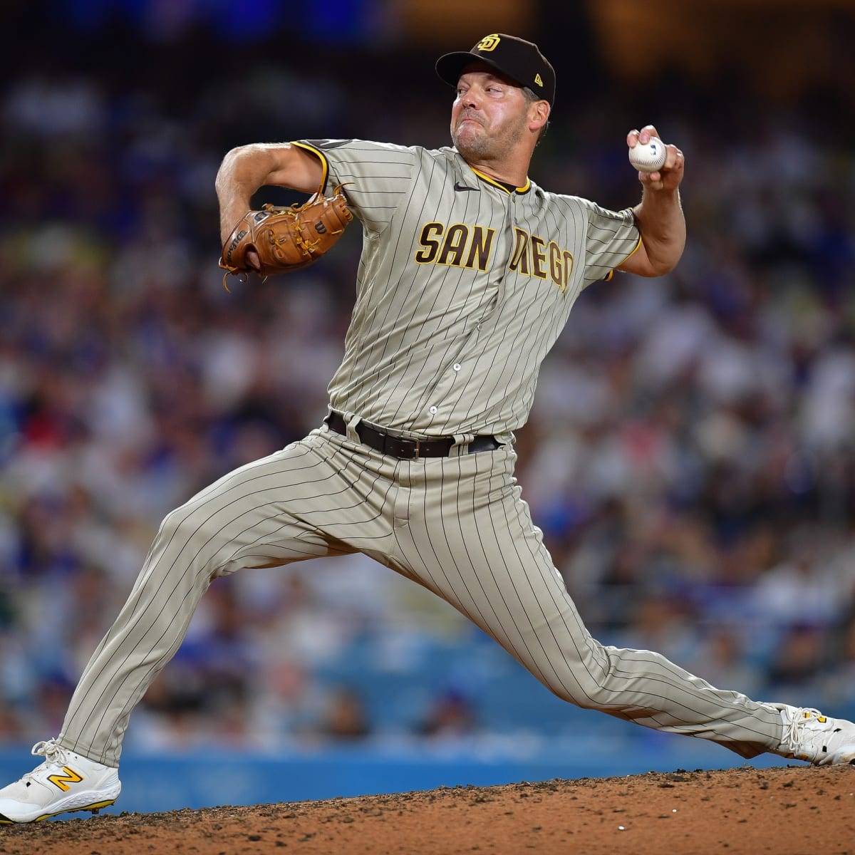 Rich Hill's Padres debut lasts only 3 innings