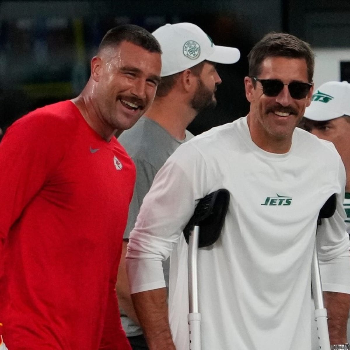 Jets' Aaron Rodgers takes shot at Chiefs star, 'Mr. Pfizer' 