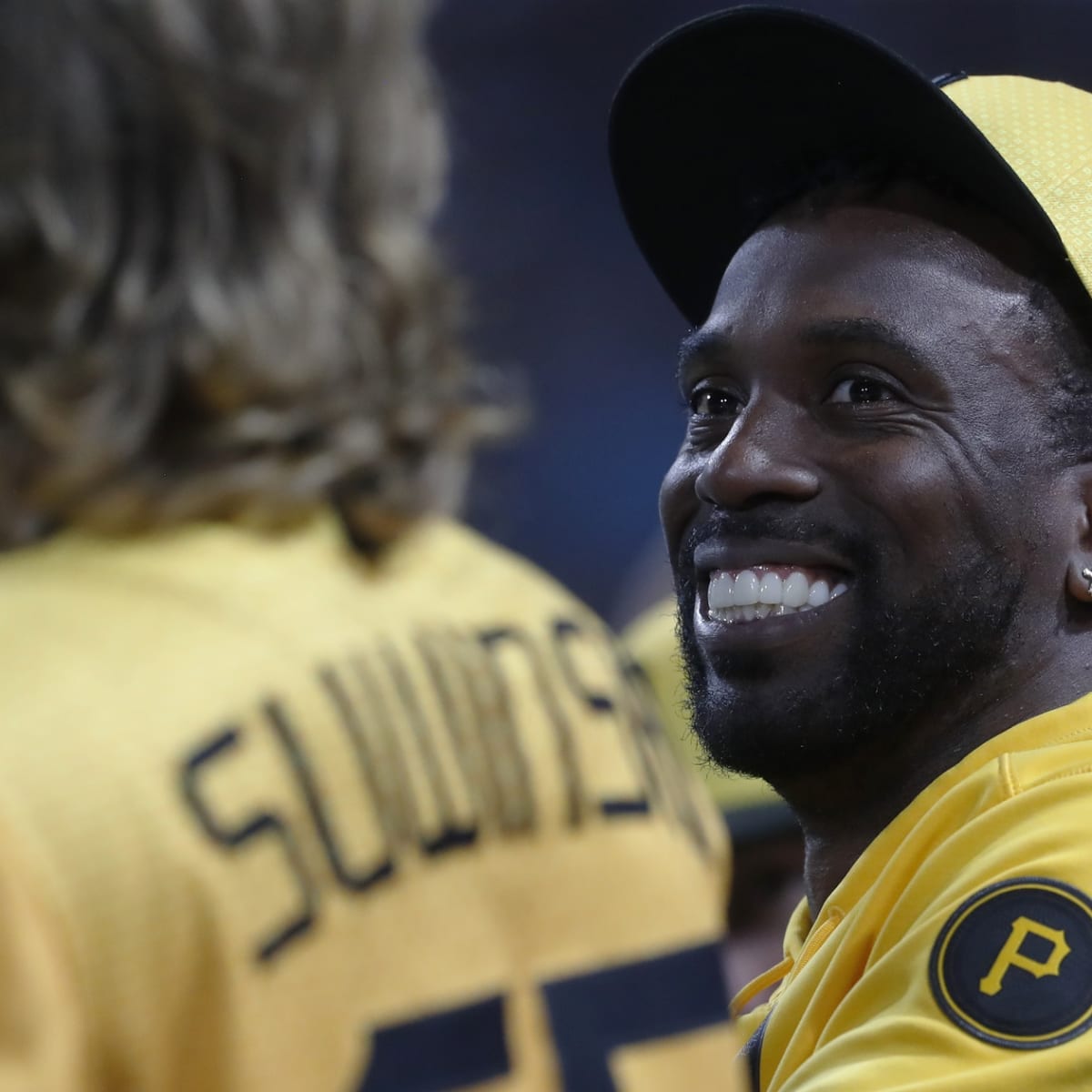 Andrew McCutchen Plans To Play In 2024, Wants To Remain With Pirates - MLB  Trade Rumors