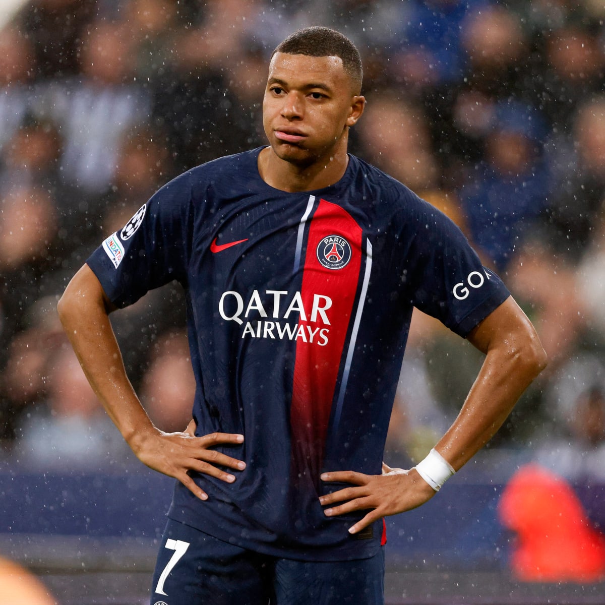 Kylian Mbappe transfer rumors: PSG leave forward off preseason tour roster,  looking to move him - DraftKings Network