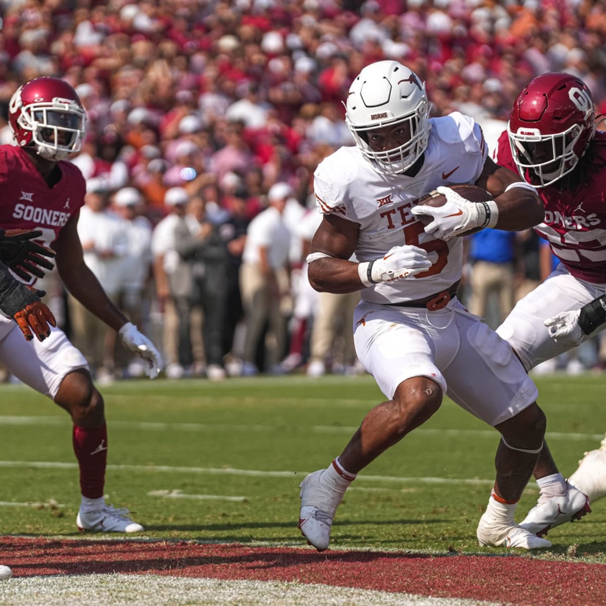 Texas Longhorns vs. No. 8 Arkansas Razorbacks: Live Game Updates - Sports  Illustrated Texas Longhorns News, Analysis and More