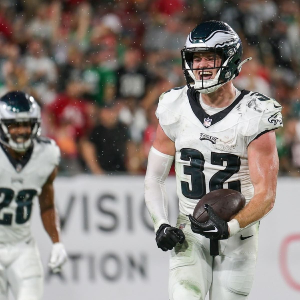 Philadelphia Eagles safety Reed Blankenship pulls down Tampa Bay Buccaneers  quarterback Baker Mayfield's late pass for INT