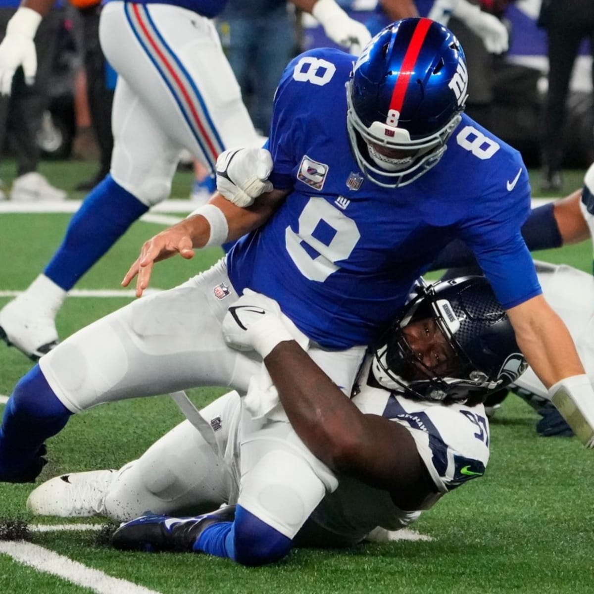 Giants QB Daniel Jones sacked 10 times as Seahawks D leads Seattle over New  York