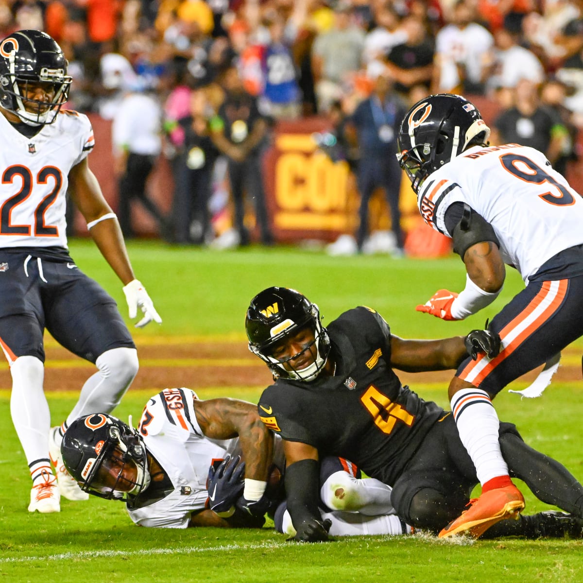 Late Goal Line Stand Saves 12-7 Washington Commanders Win Over Chicago Bears:  Live Game Log - Sports Illustrated Washington Football News, Analysis and  More