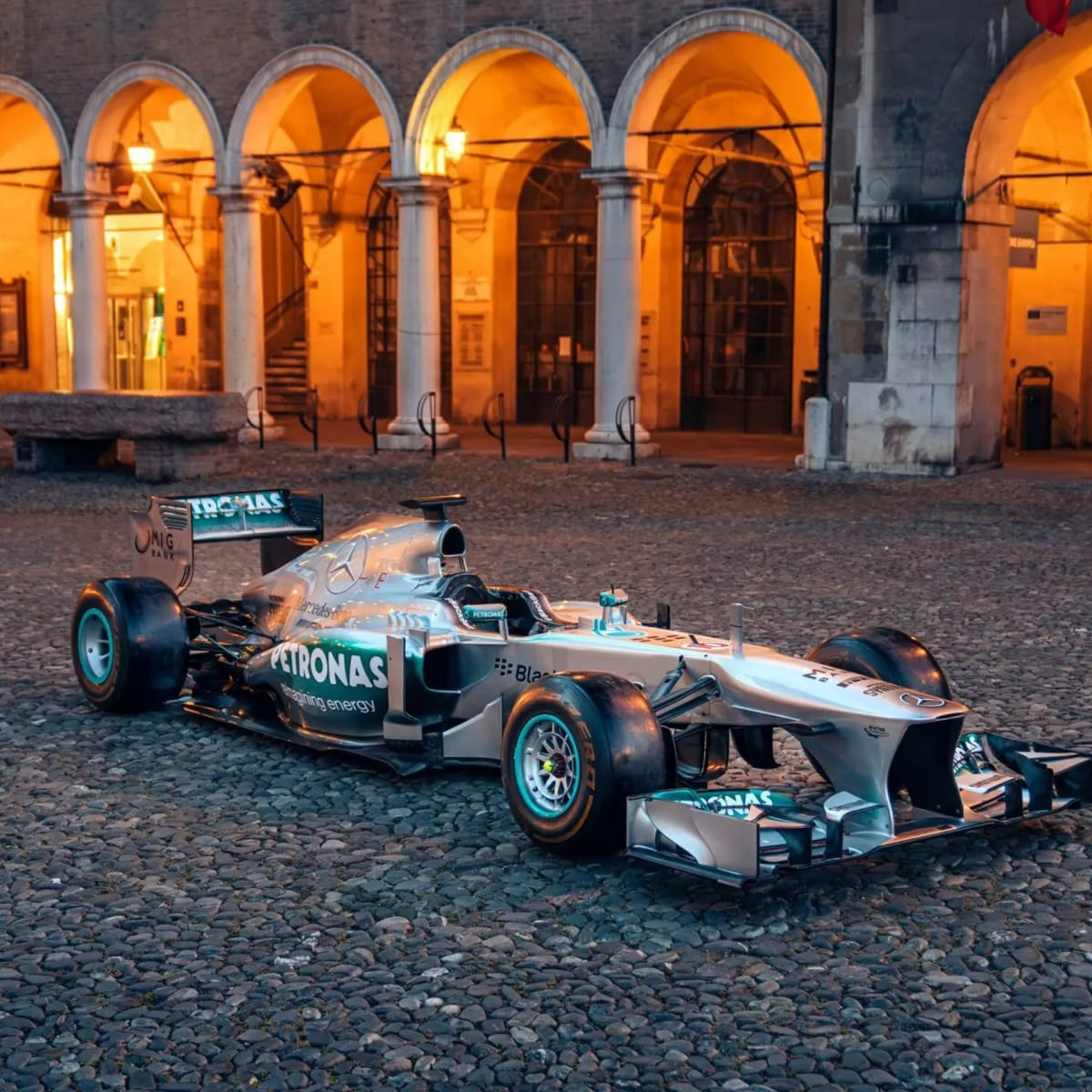 2023 Mercedes F1 car marks return to black livery