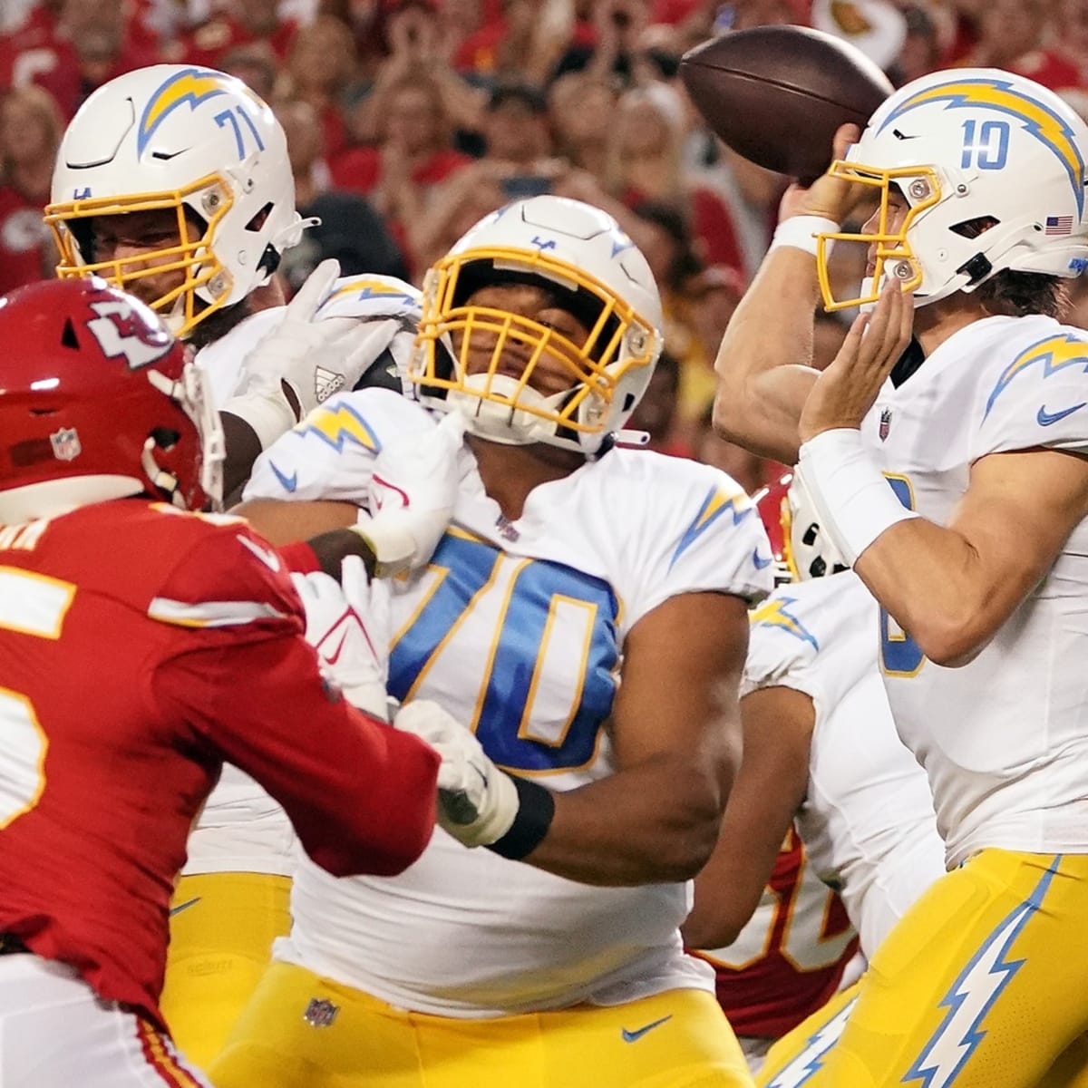 Tackle (70) Rashawn Slater of the Los Angeles Chargers blocks