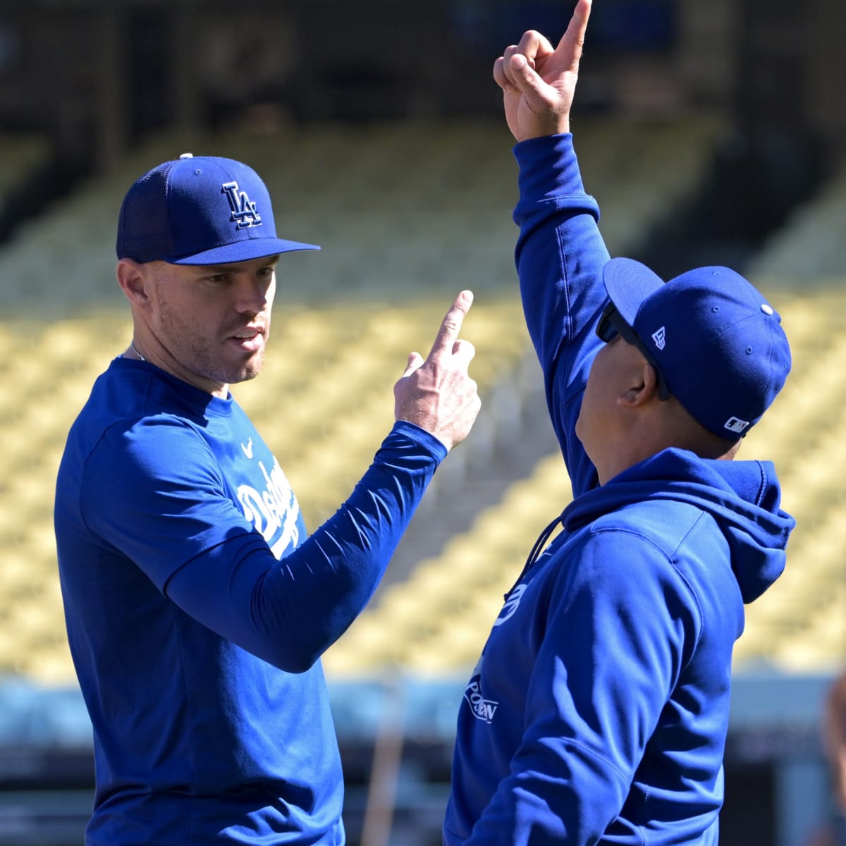 Dodgers News: Dave Roberts Talks Roles for Jason Heyward and David Peralta