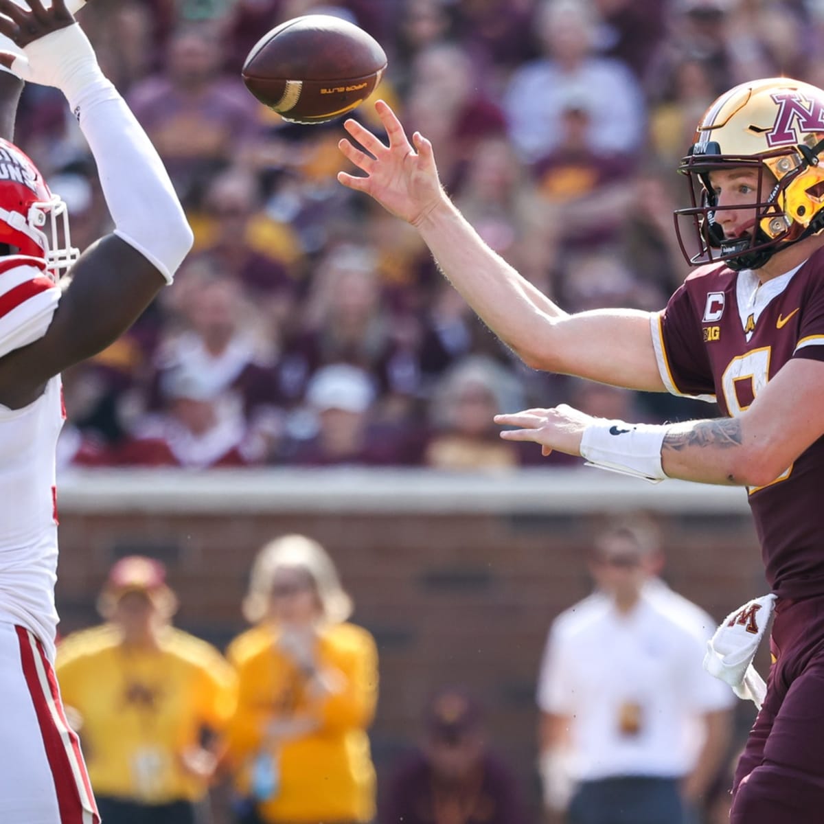 Gophers' next opponent, No. 2 Michigan, dominates on offense, defense