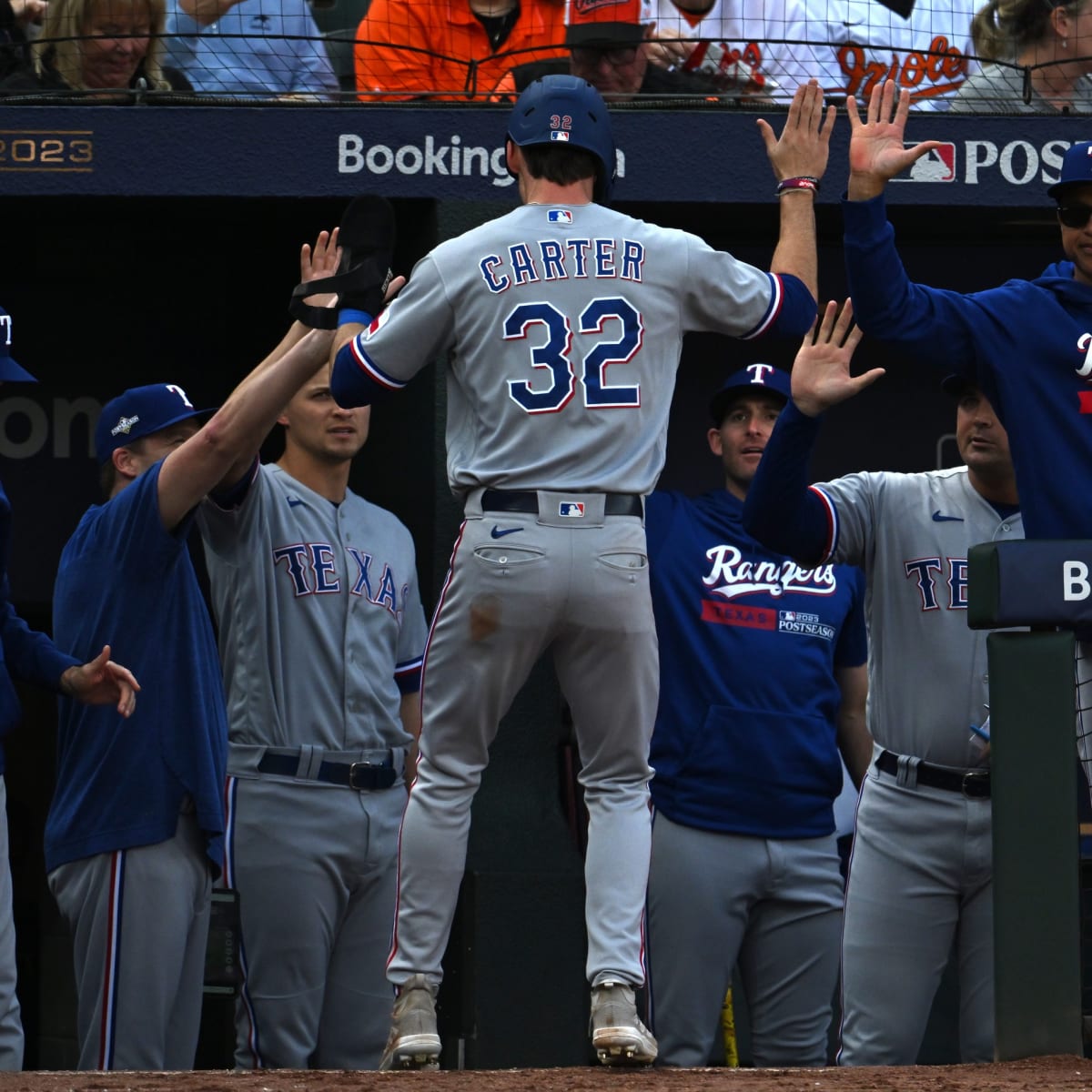 Carter hits 1st career home run for Rangers