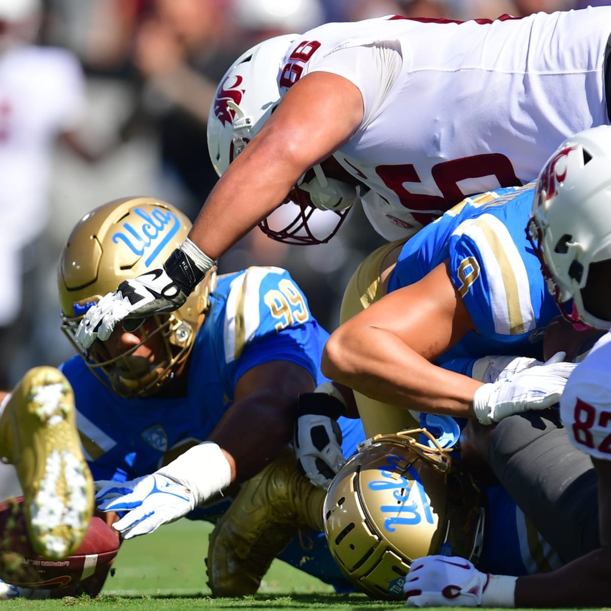 uclafootball exited the first quarter tied with San Diego State at seven.  But a 21-point second quarter gave the Bruins a lead they…