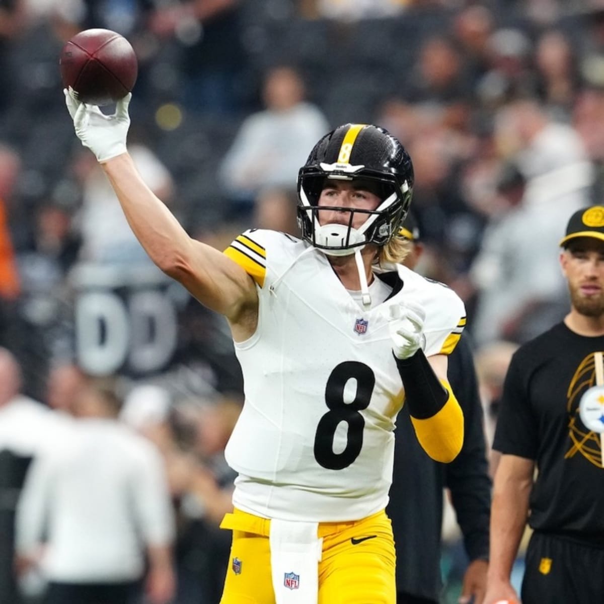 NFL insider believes Kenny Pickett could steal Steelers QB1 job