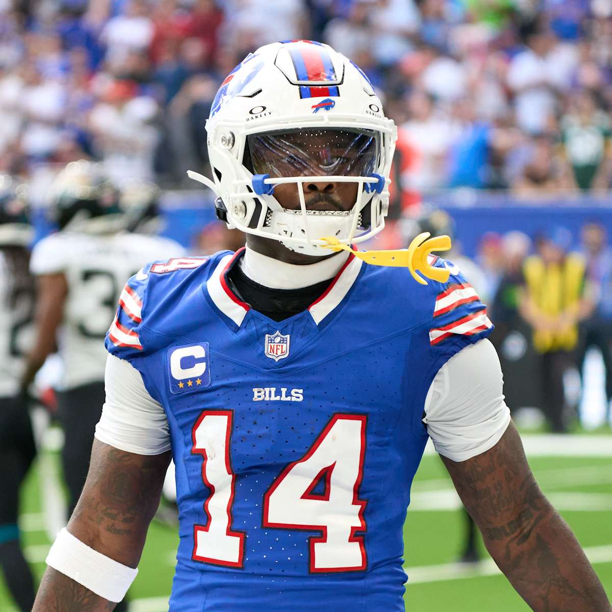 Jacksonville, United States. 07th Nov, 2021. Bills Quarterback Josh Allen  throws a shuffler pass in the first half as the Buffalo Bills compete  against the Jaguars at the TIAA Bank Field in