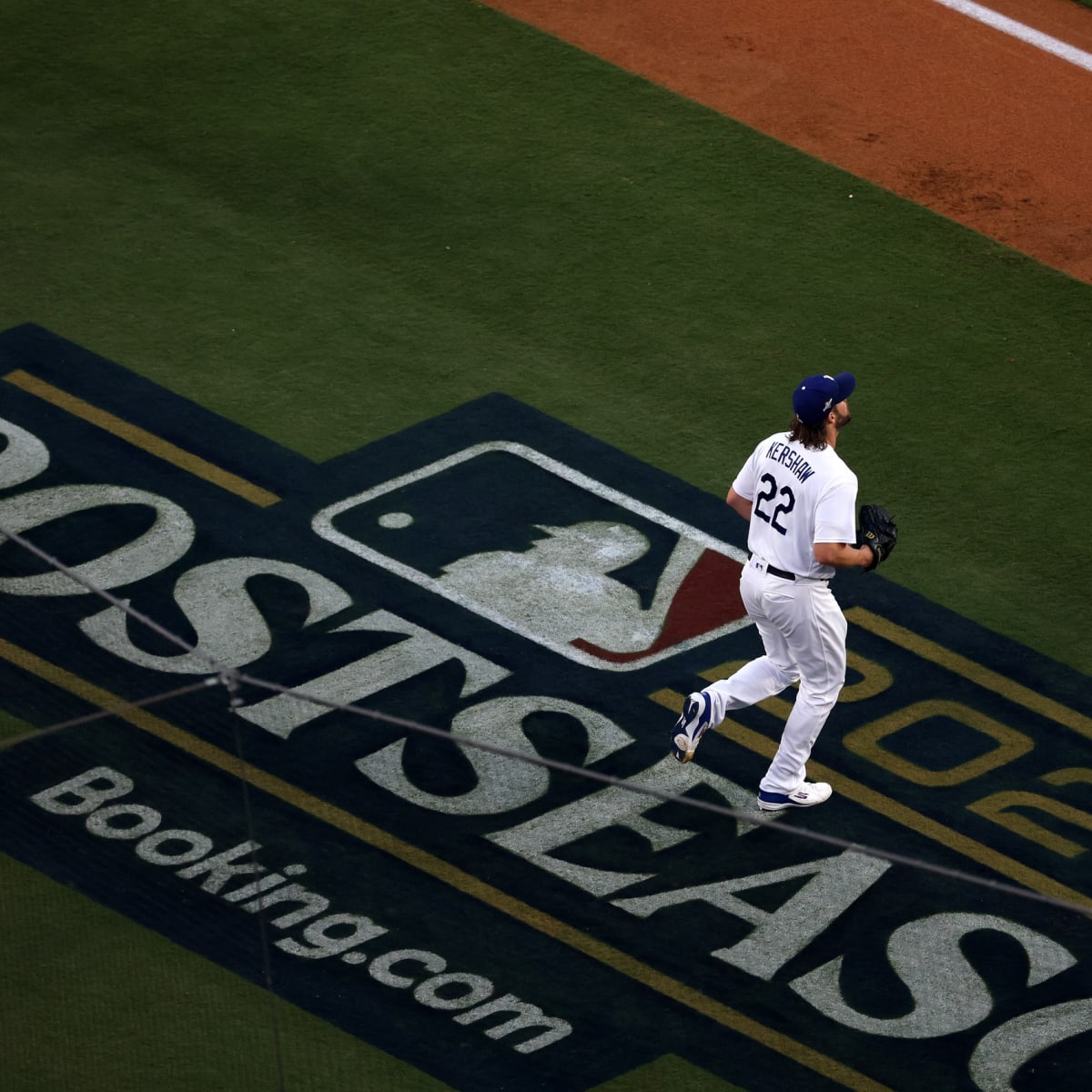 Clayton Kershaw Los Angeles Dodgers Unsigned Pitching vs. Diamondbacks Photograph