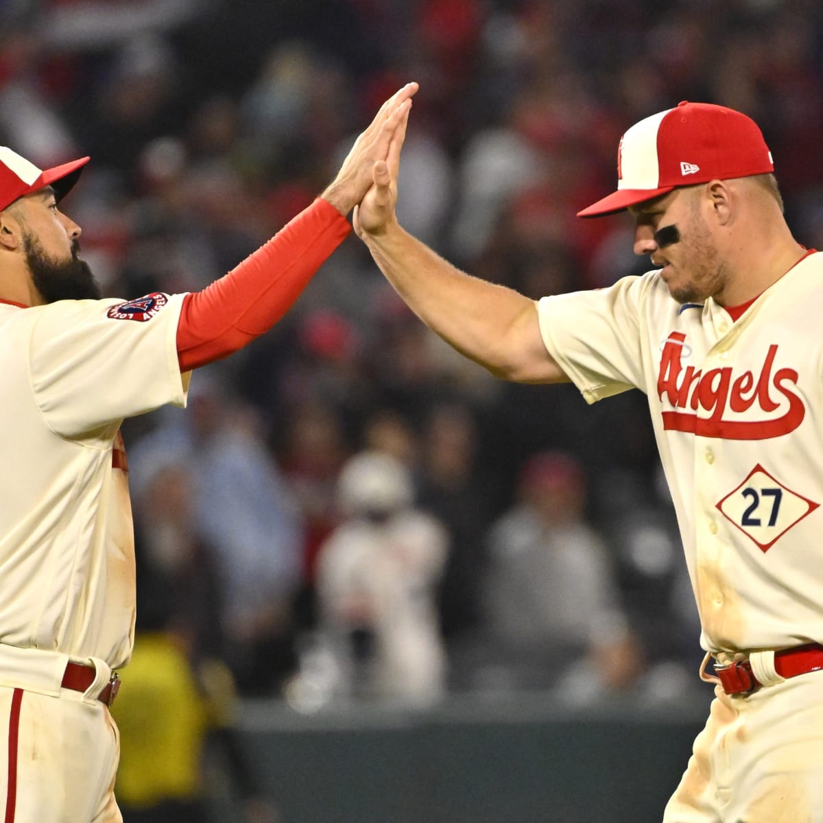 Mike Trout and Anthony Rendon Return for Angels - The New York Times