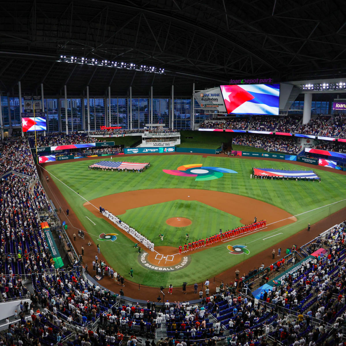 Former Boston Red Sox' Join 'The Payoff Pitch' From the HOF Classic -  Fastball