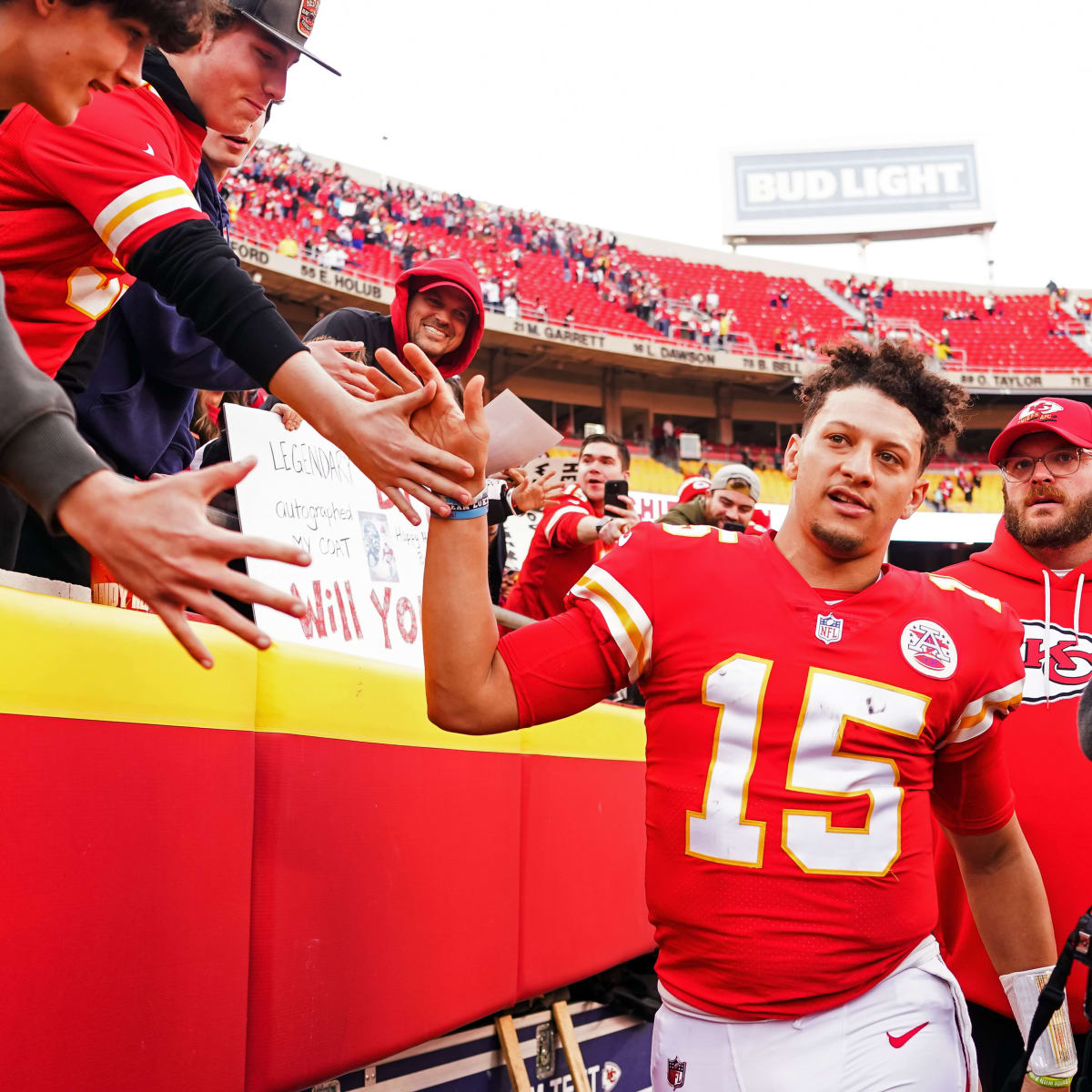 Kansas City Chiefs vs. New York Jets: Same Game Parlay Picks and