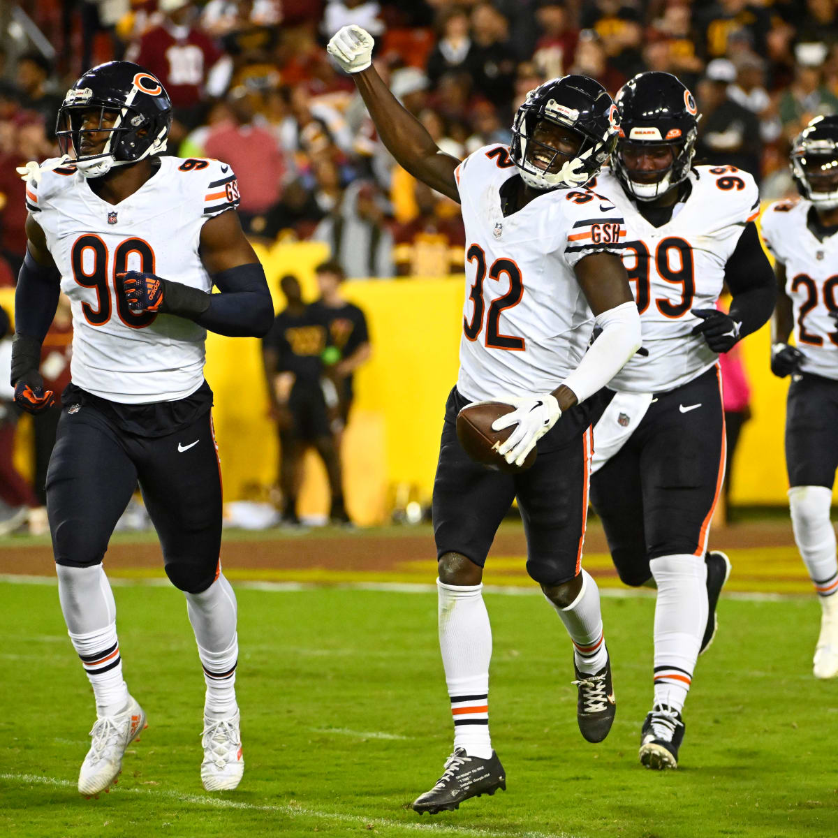 Bears Injury Update: Eddie Jackson, Jaylon Johnson OUT