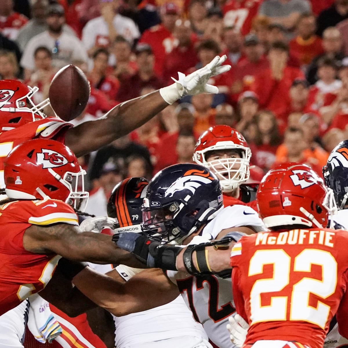 Denver Broncos, Russell Wilson fall short in close loss to Kansas City  Chiefs - Mile High Sports