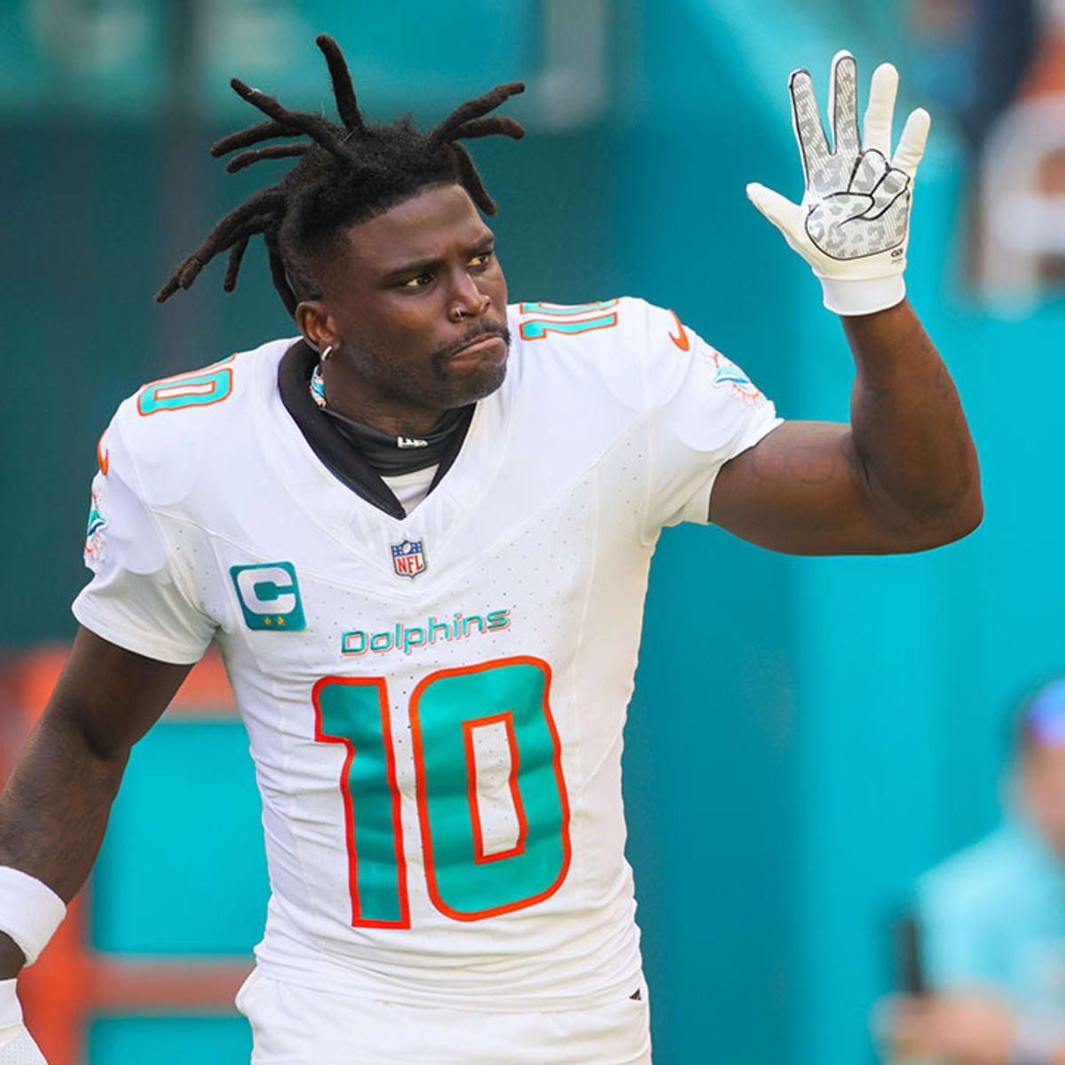 Dolphins' Tyreek Hill Had the Best Response to Likely Fine for Wild Selfie  Backflip Video - Sports Illustrated