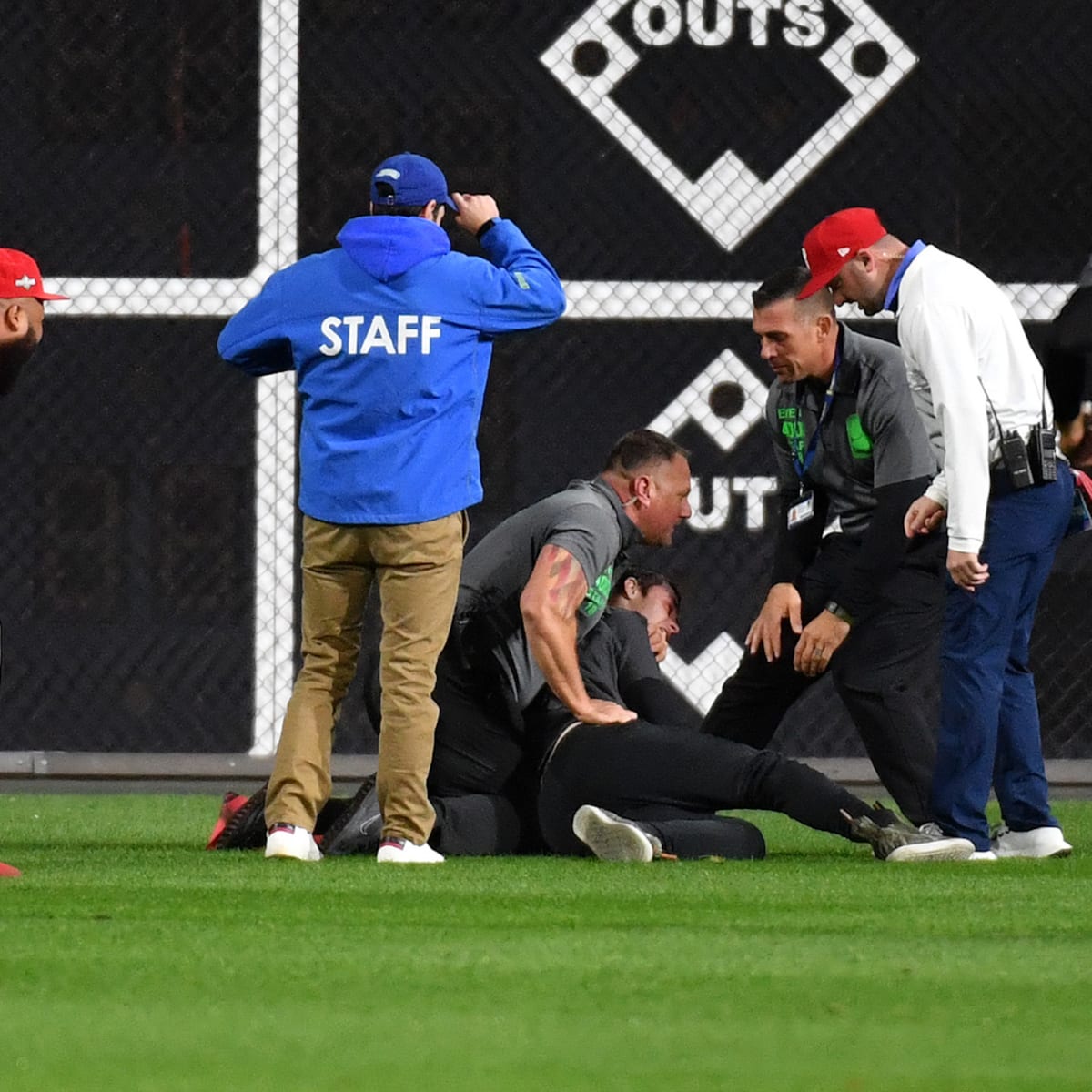 Fan on the Field Gets Lit Up By Security During Yankees - Mets Game