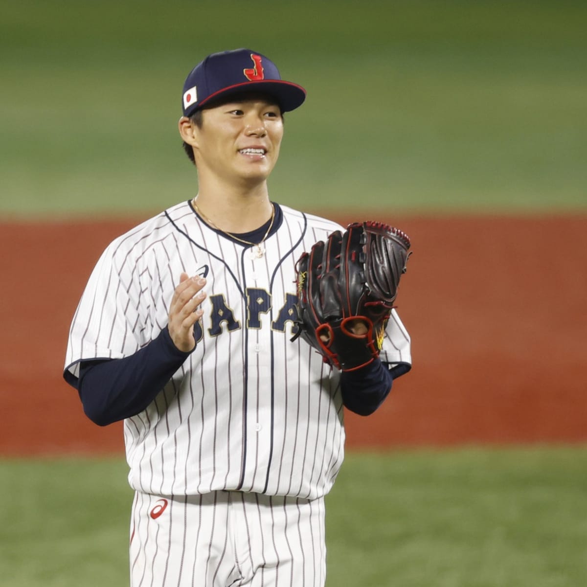 MLB Rumors: 3 teams that should pay Yoshinobu Yamamoto's reported