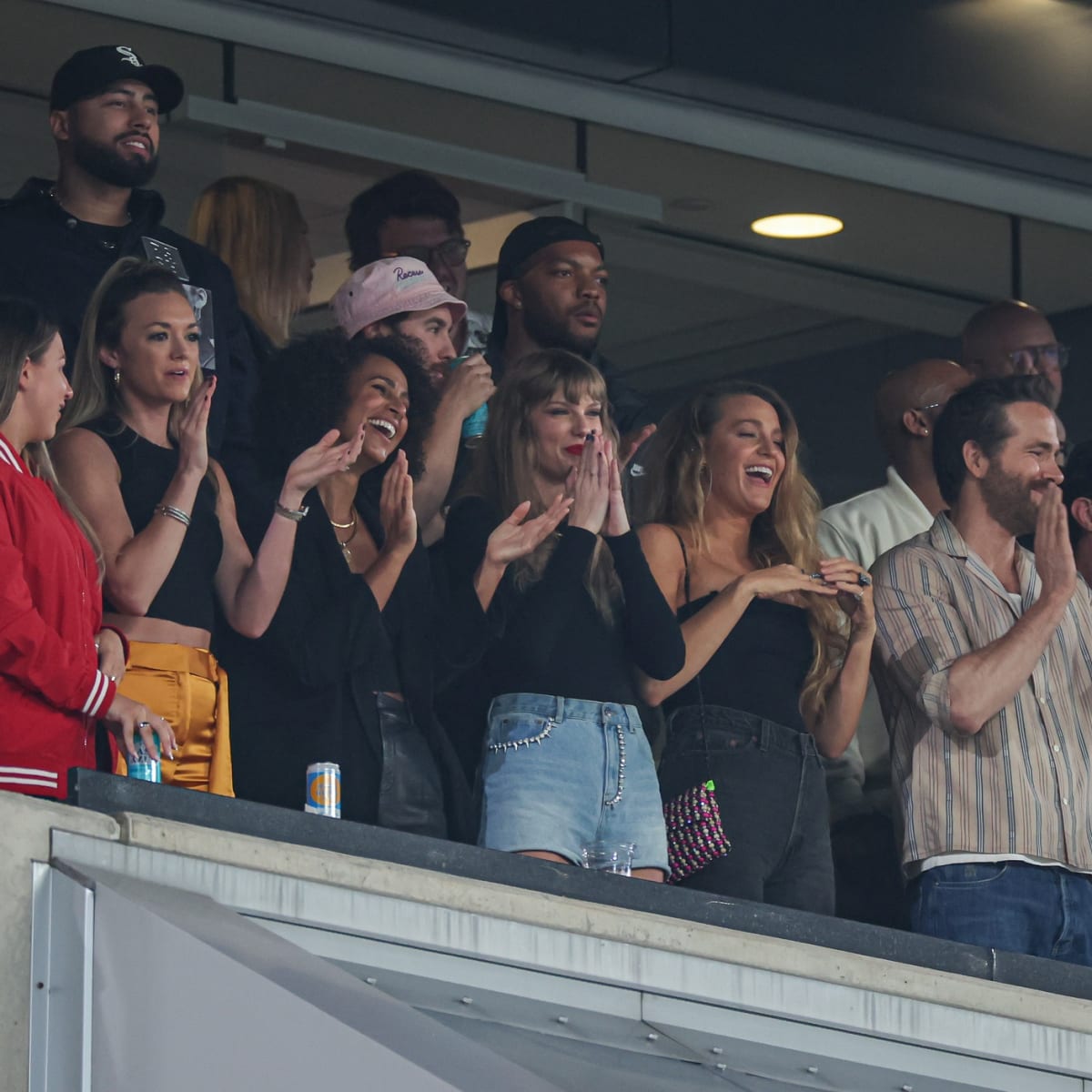 Taylor Swift's Kansas City Chiefs vs. Los Angeles Chargers Game Day Outfit