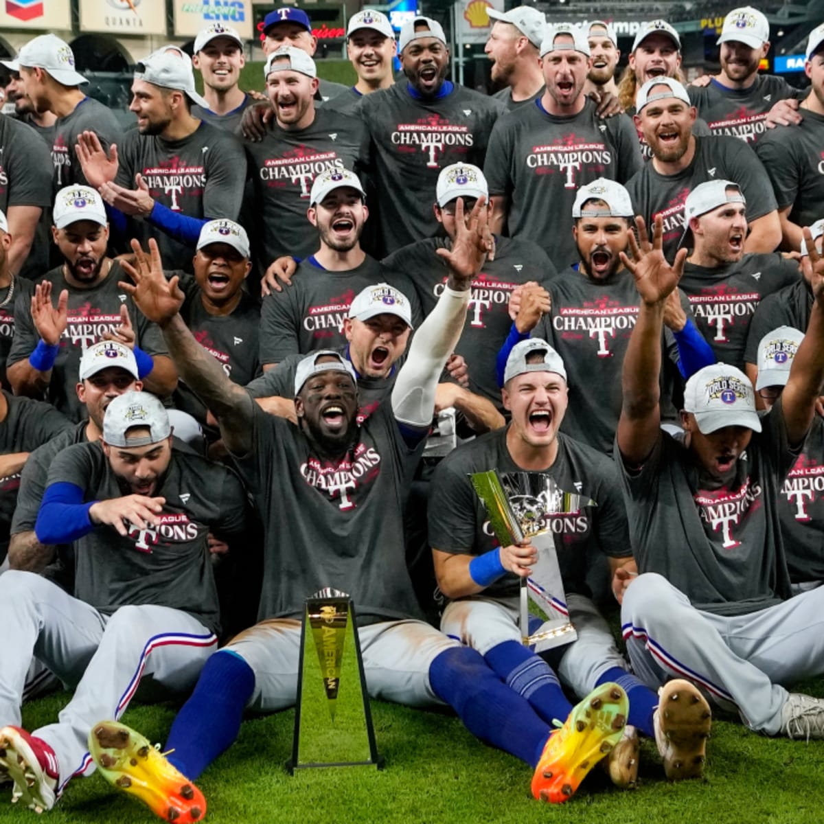 Astros Team Store Opens for Postseason Clinch Event as Astros