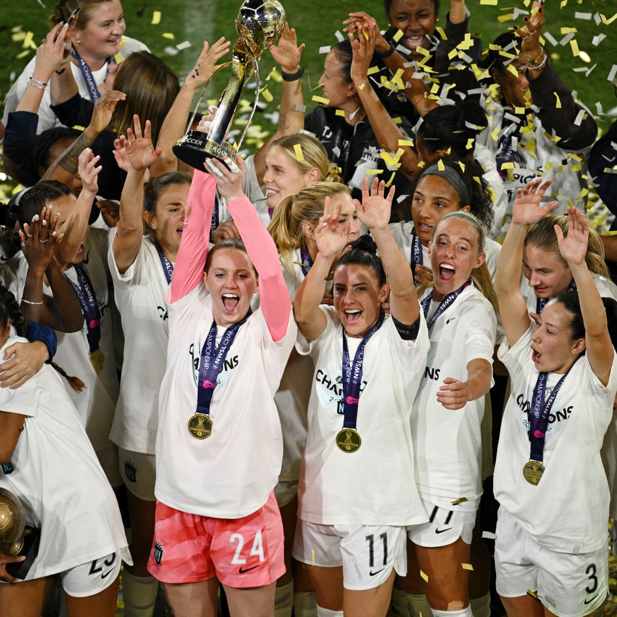 Gotham FC are NWSL Champions! Winners and losers as USWNT legend Megan  Rapinoe retires injured while Midge Purce rises to occasion