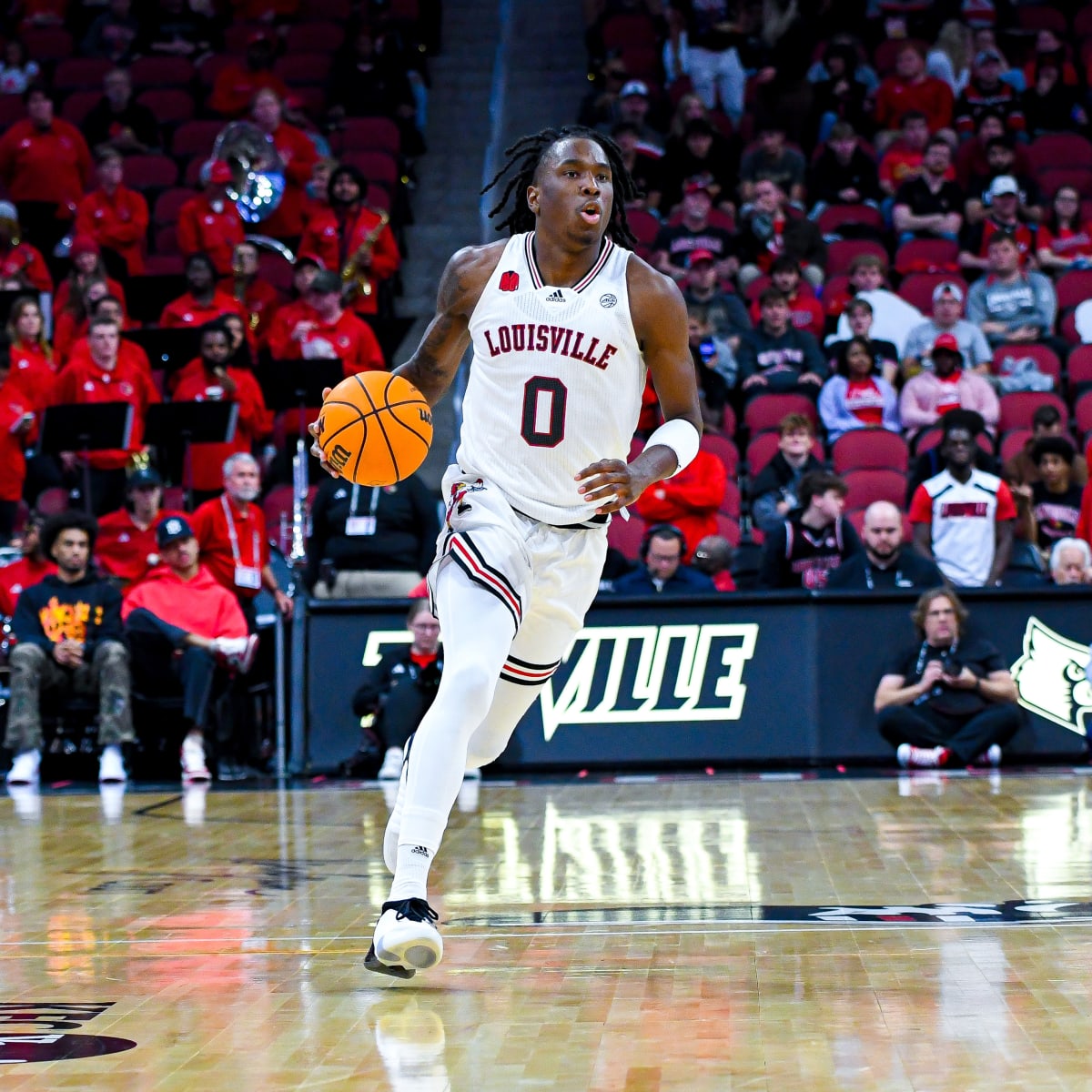 Louisville Cardinals - They're here! Louisville Basketball