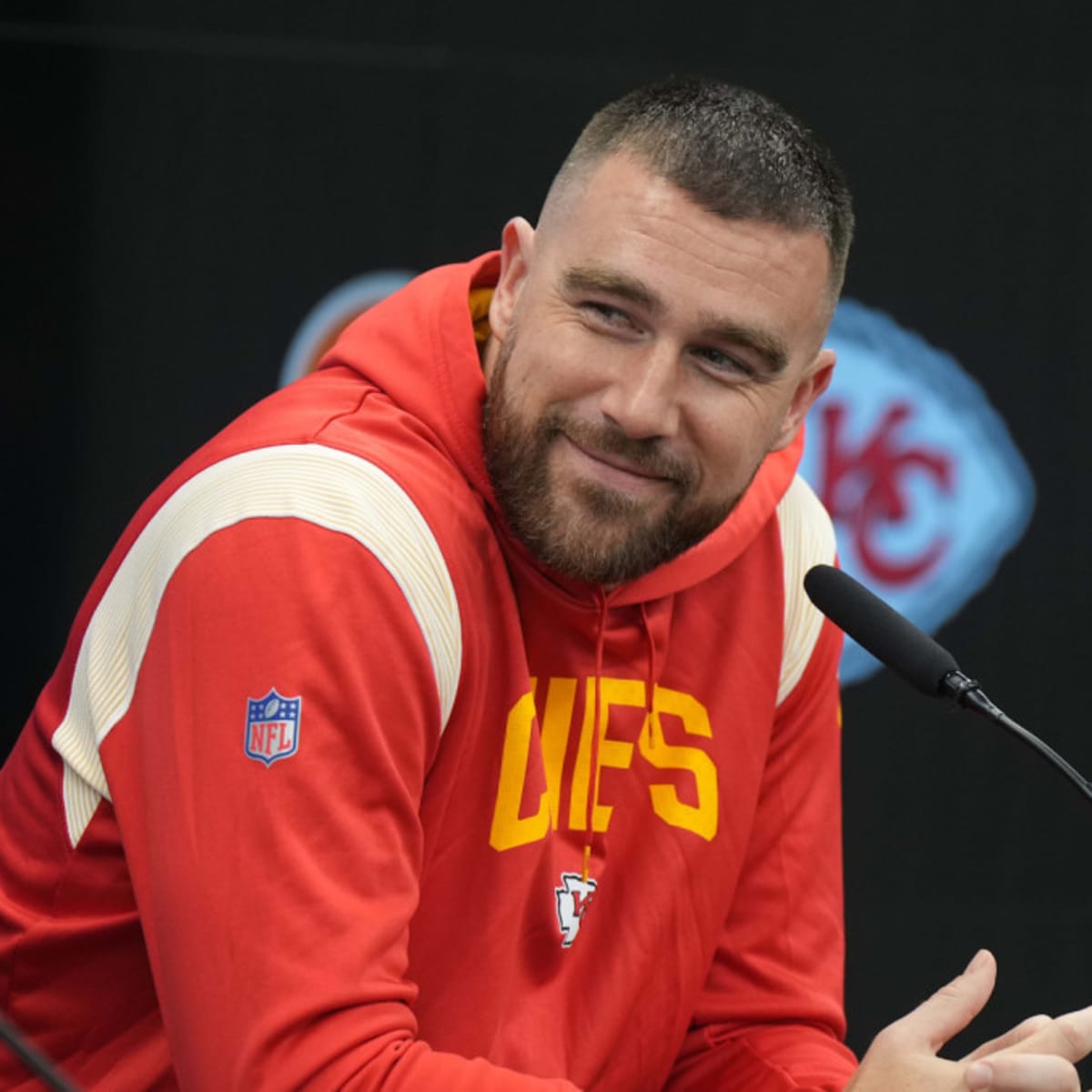 Travis Kelce Gushed About Being 'Blown Away' by Seeing Taylor Swift Perform  in Argentina - Sports Illustrated