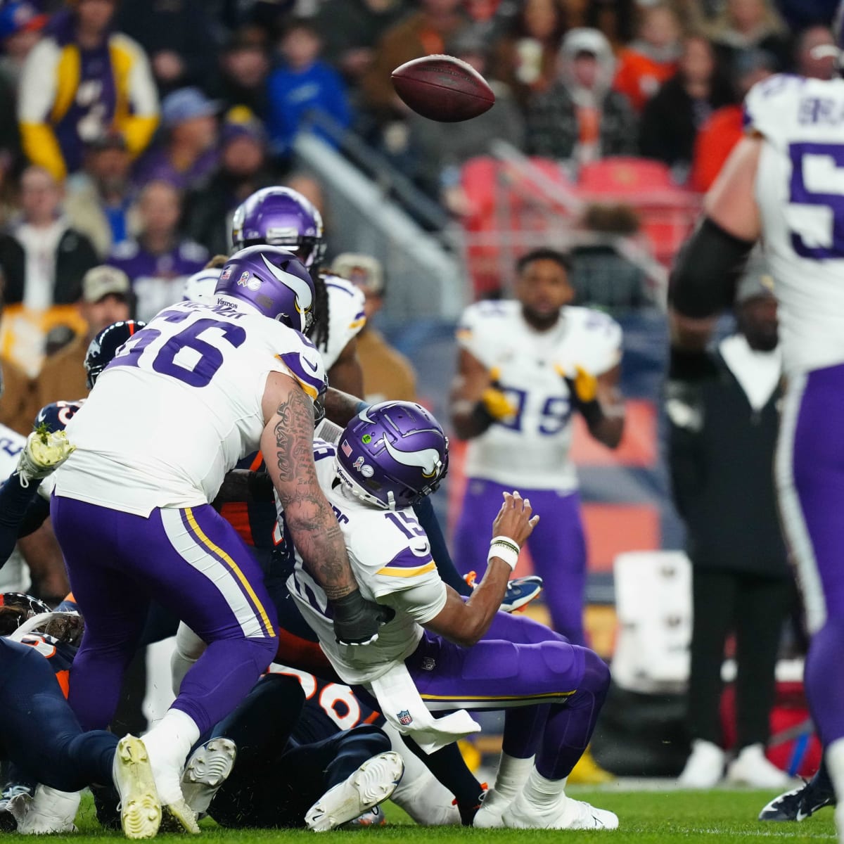 Vikings' offense out of sync as the team equals loss total from