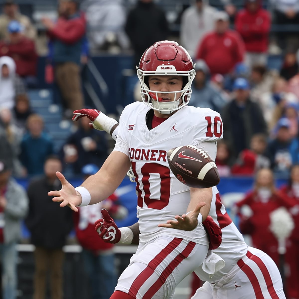 Oklahoma Football: Dillon Gabriel among PFF's top returning QBs