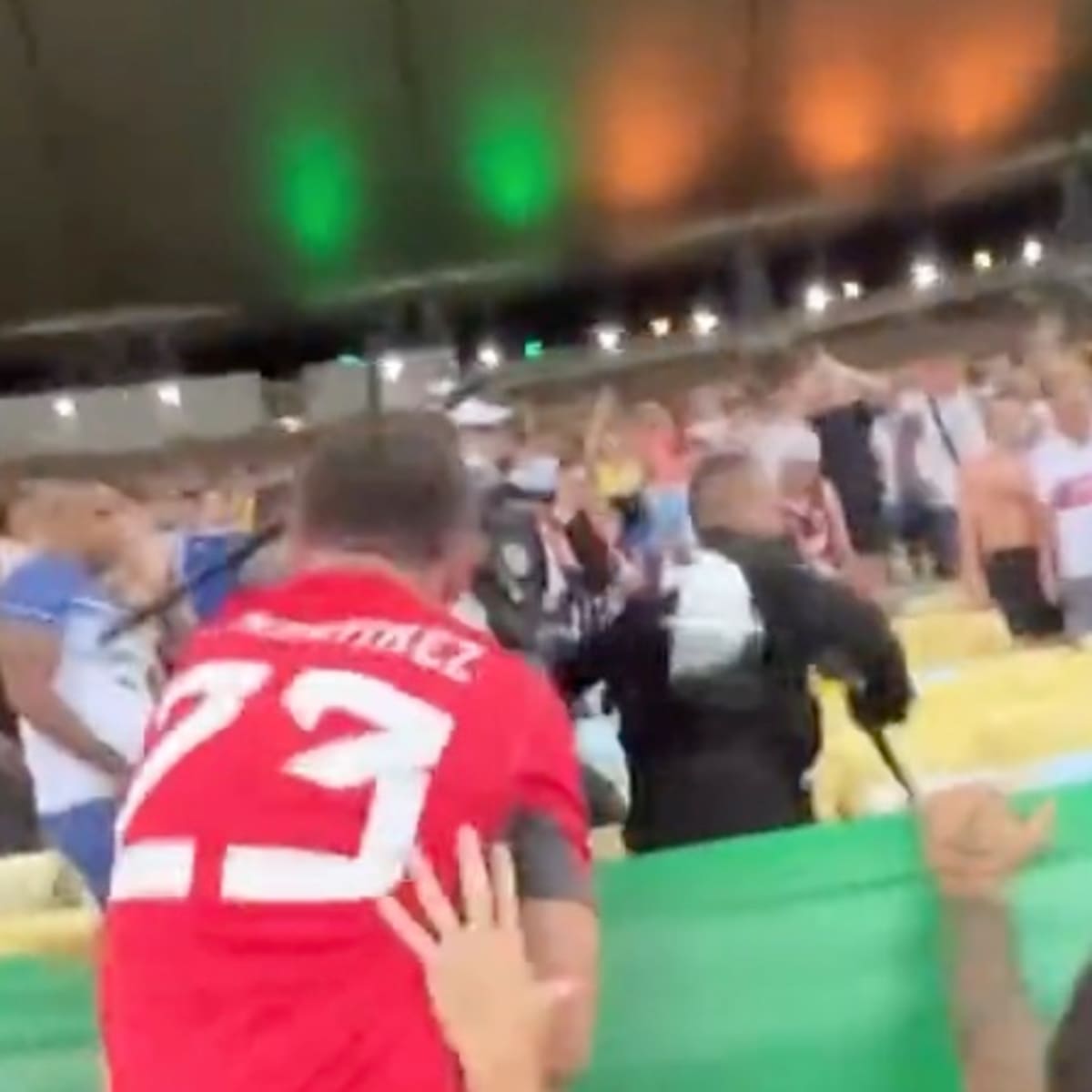 Brazil-Argentina delayed after fight breaks out between fans and police;  Dibu Martinez gets involved 