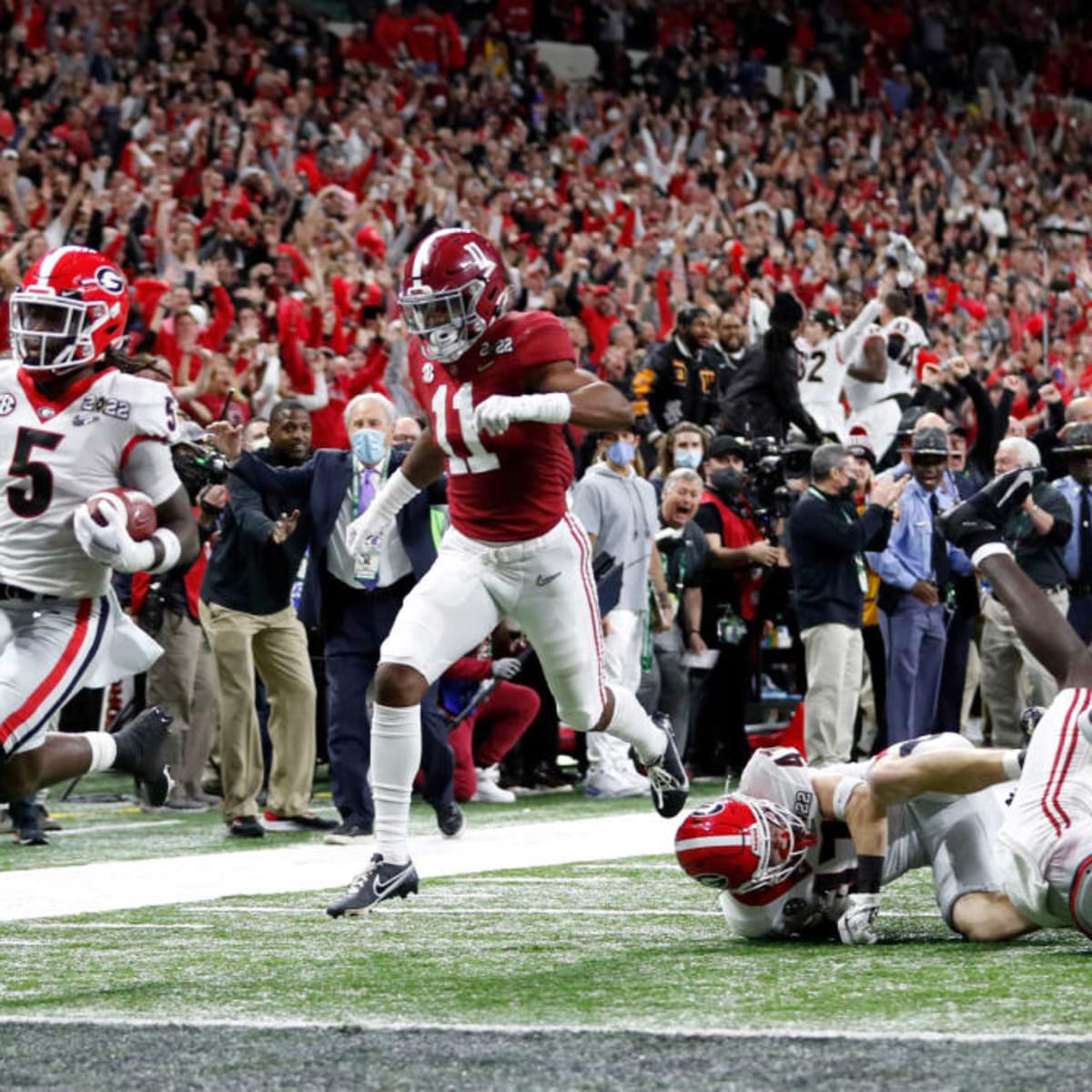 Alabama holds off Georgia in classic SEC title game