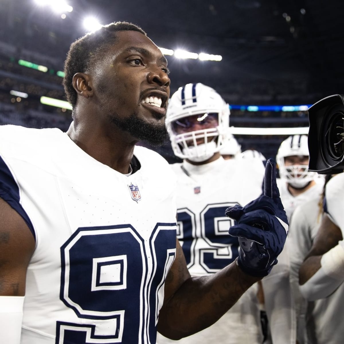 Cowboys DE DeMarcus Lawrence Sends Warning to NFL: 'Nowhere to Run, Nowhere  to Hide', Sports Illustrated