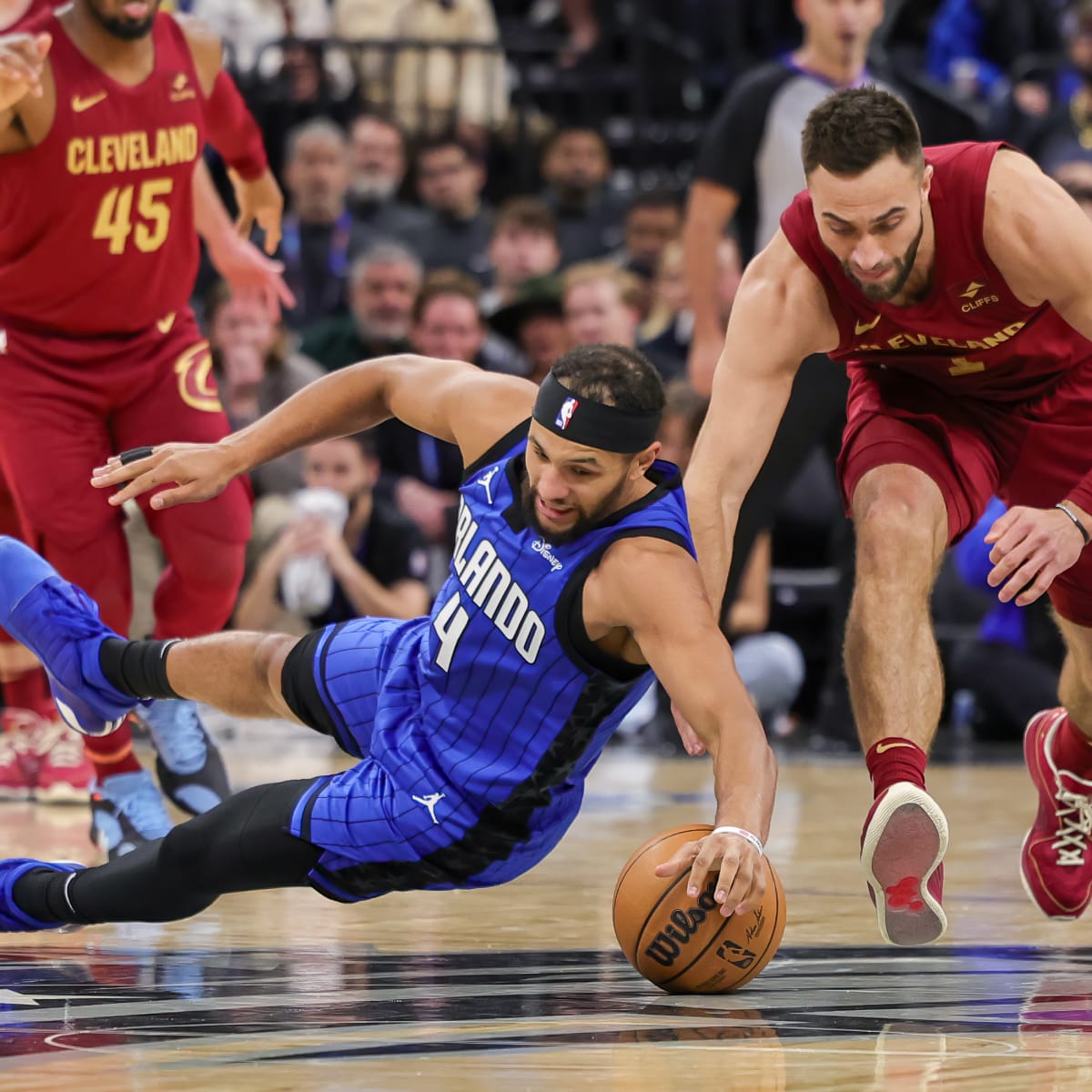 Magic hold Cavaliers to 15 points in 3rd quarter, win 104-94