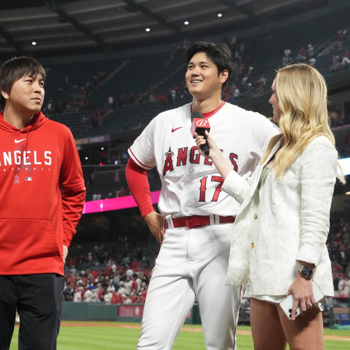 Shohei Ohtani's Interpreter Thanks Angels Fans on Social Media - Los  Angeles Angels